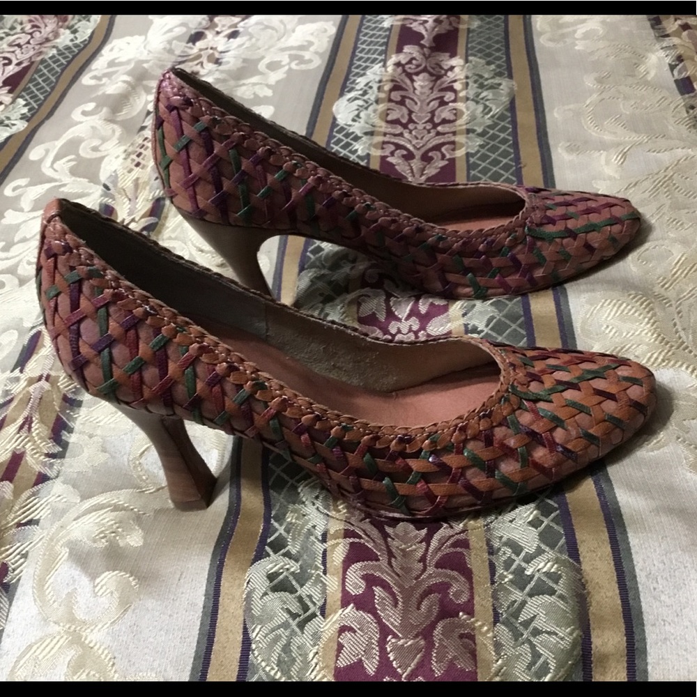 MIKALA brown shoes